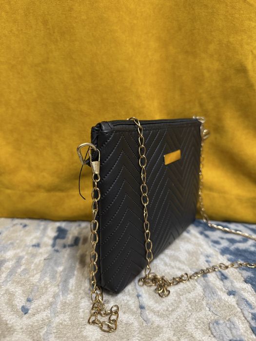 Продам сумку в виде клатча!