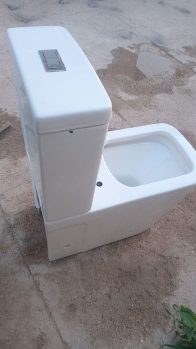 Сантехника унитаз