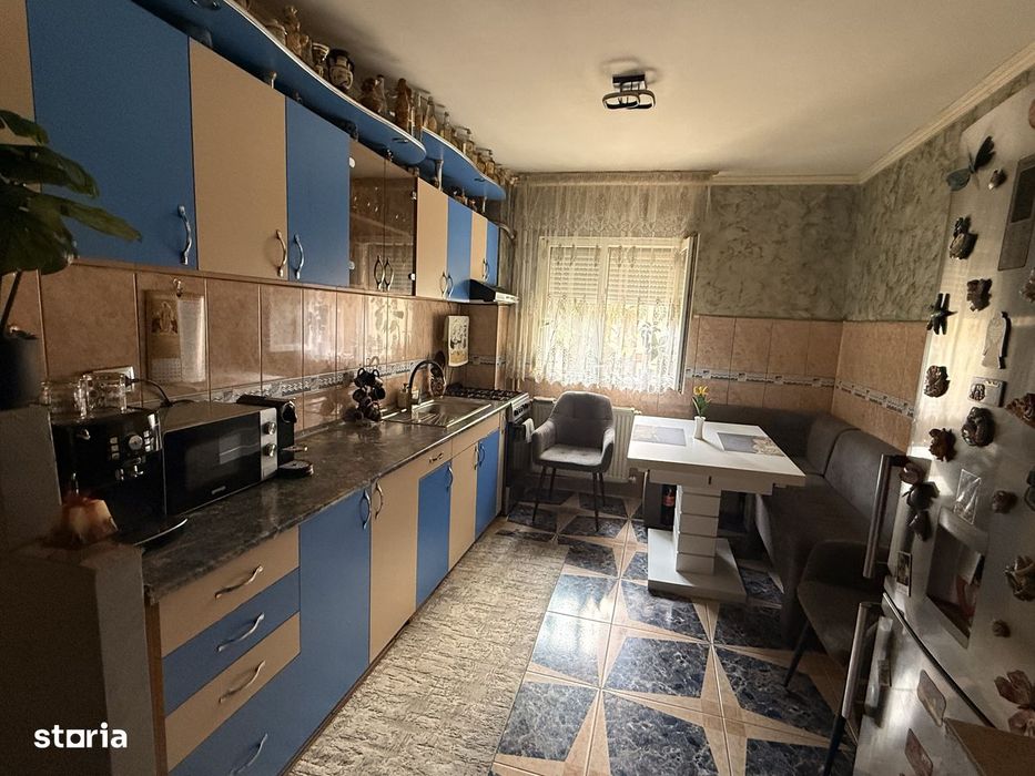 Vând apartament 2 camere tip R