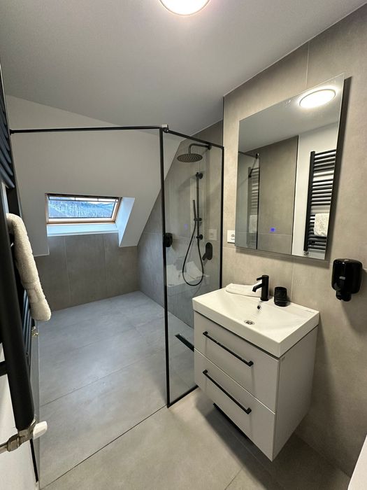 Vand penthouse 3 camere Sinaia, Etaj 8/9, bloc nou, zona SPA