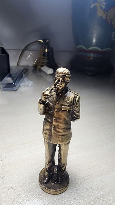 12 см высота сталина.бронза.