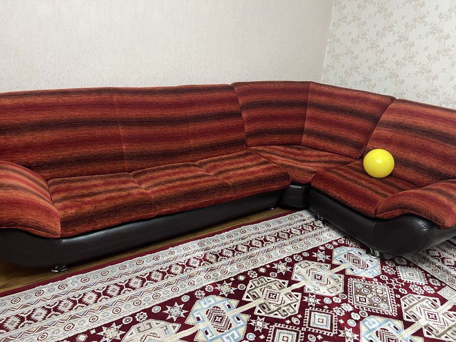 Продам угловой диван-кровать