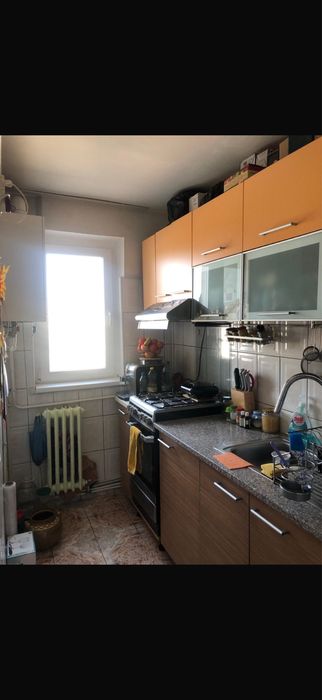 vand apartament3camere semidecomandat alexandru pista iasi