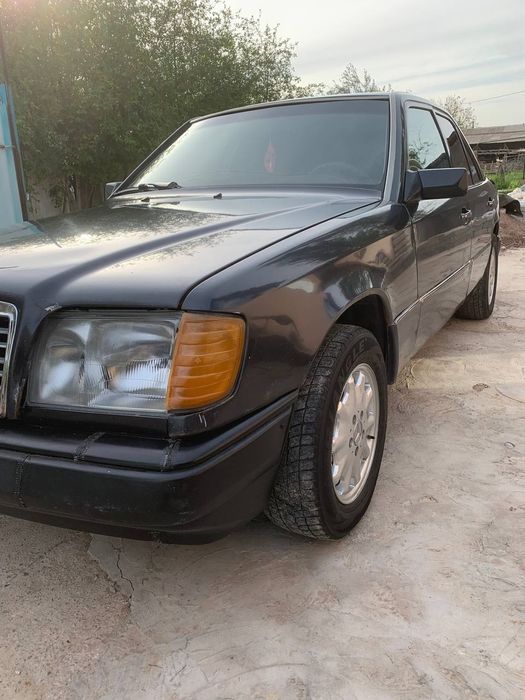 Продам срочно Мерседес чистая ешка