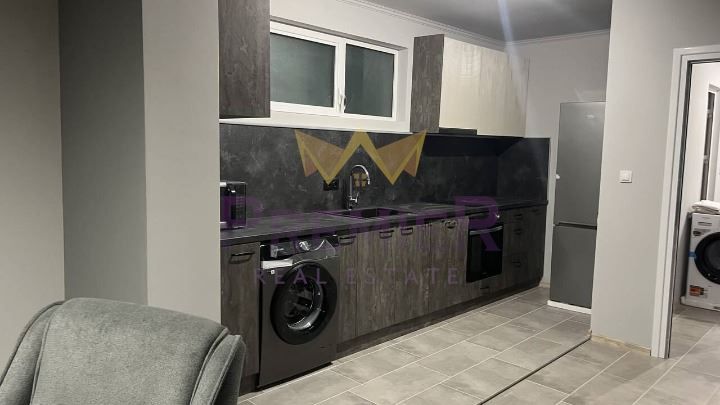 Дава се под наем Тристаен апартамент в Варна, Виница - 97 кв.м за 867 € - Снимка #1