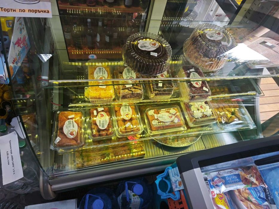 Сладкарска витрина L 1200mm