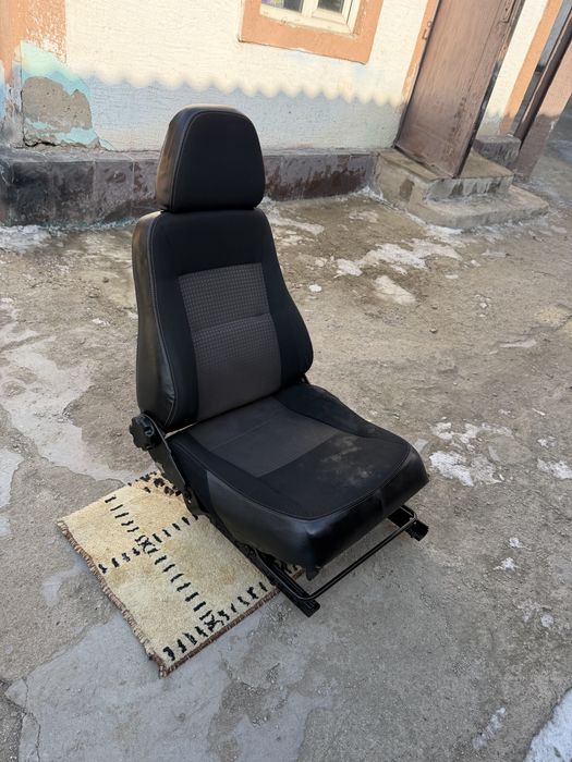 Сиденья на ниву.