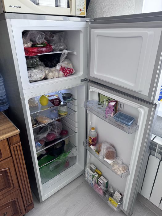 Холодильник б/у.