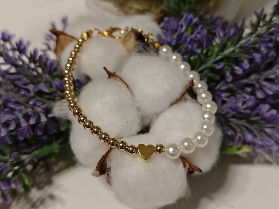 Brățară hand-made cu inima placata cu aur