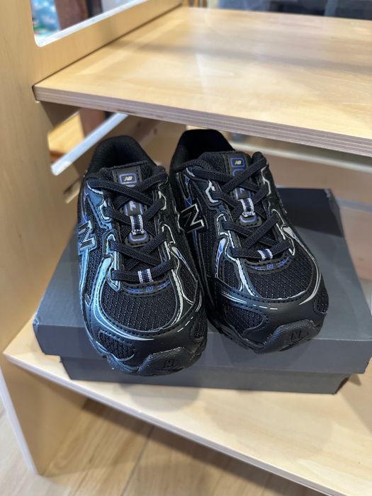 New Balance €45 детски маратонки