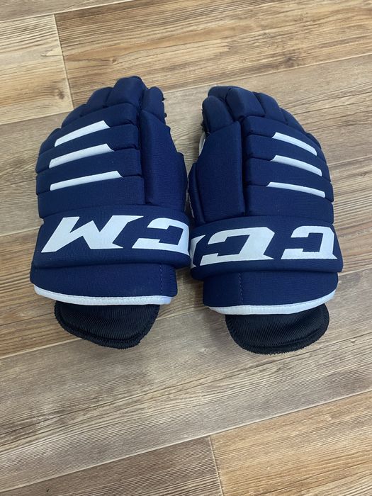 Хоккейная форма.