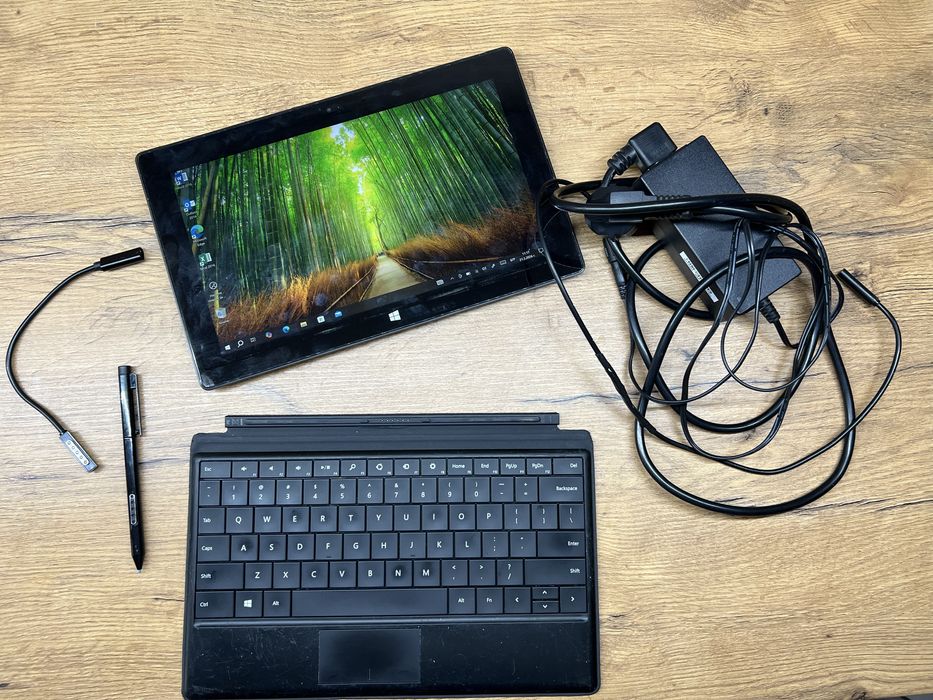 Лаптоп/таблет Microsoft Surface