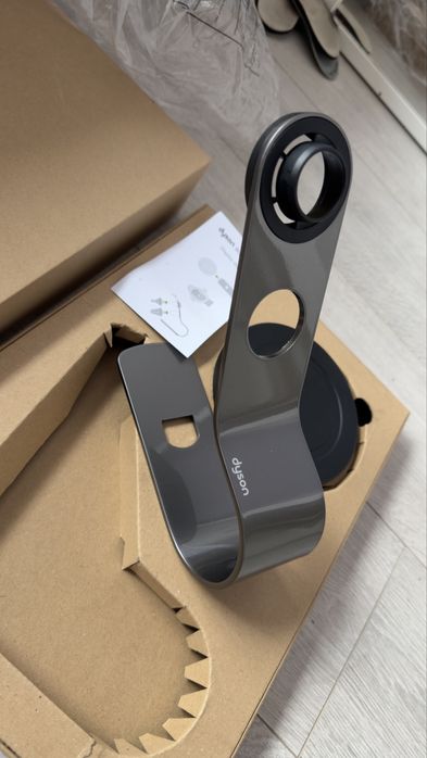 Стойка и дифузер за сешоар Dyson