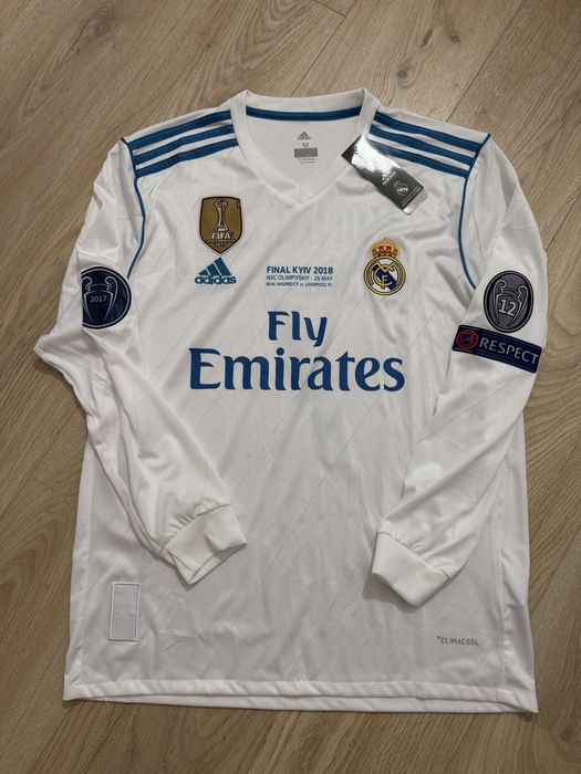 Tricou de fotbal Maneca Lunga Adidas Real Madrid Marime M cu Cristiano Ronaldo 7 CR7 marime M noua Final Kyev