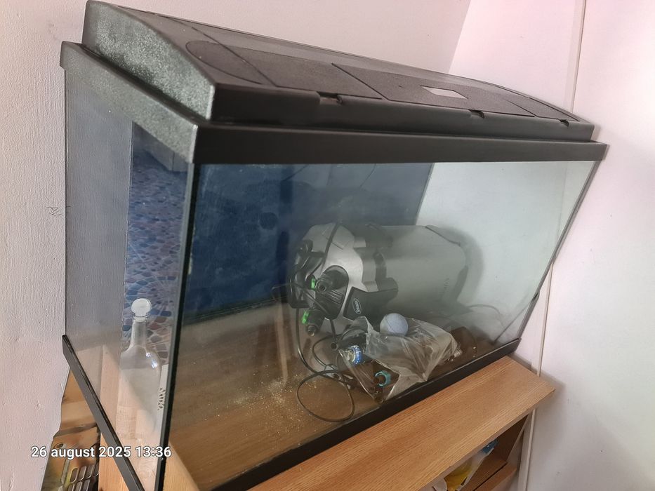 Acvariu 100 L cu filtru