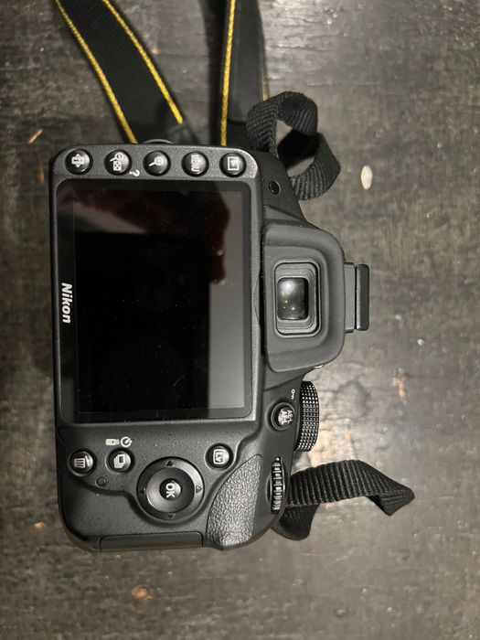 Фотопарат Nikon D3200