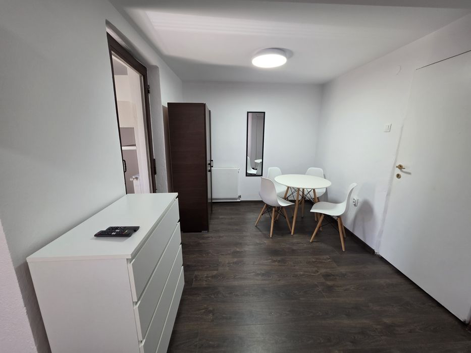 Inchiriez garsoniera/ studio