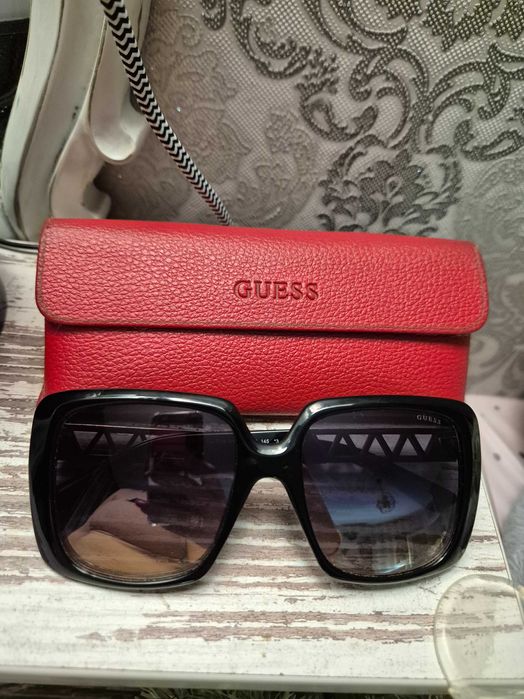 Дамски очила Guess