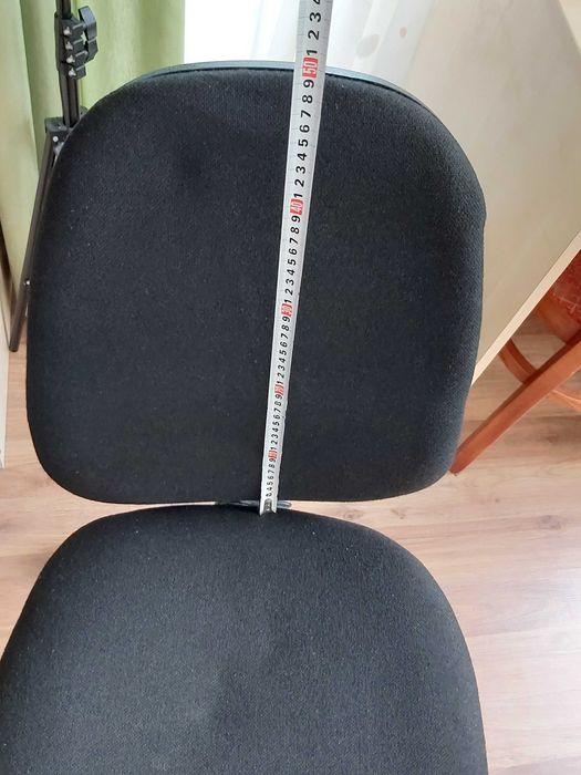 продавам стол Prestige от серията CARMEN-удобен,функционален,въртящ се