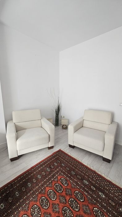 Set canapea + fotolii elegante – stare impecabilă, calitate premium