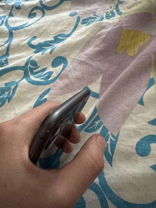 Продам айфон 11 128гб