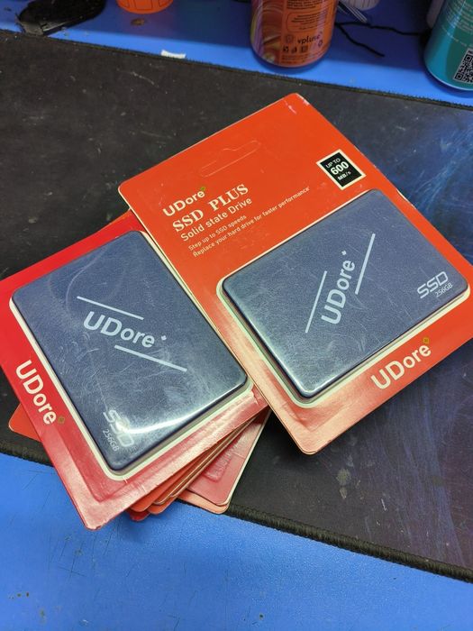 UDore SSD Sata 2.5 256ГБ новый