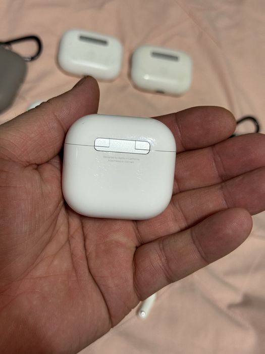 Кейсы в наличии Airpods 3 4 pro