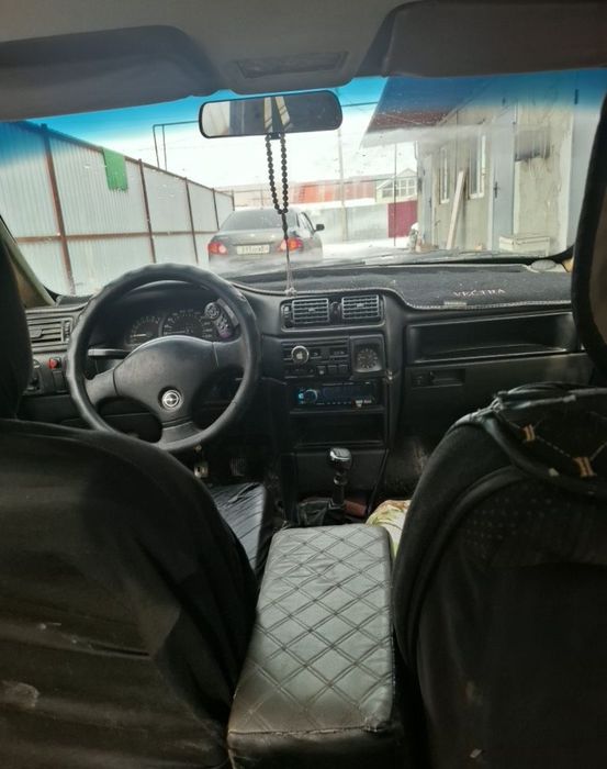 Машина опель вектра