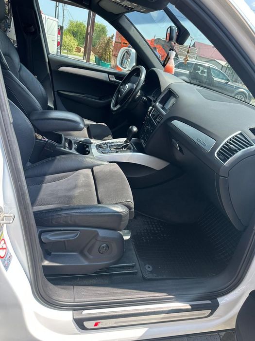 Audi Q5 2012 S line distribuție făcută recent