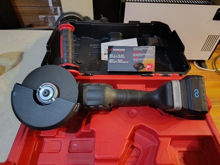 Flex Parkside performes pe acumulator de 20v-Li G7 și incarcator