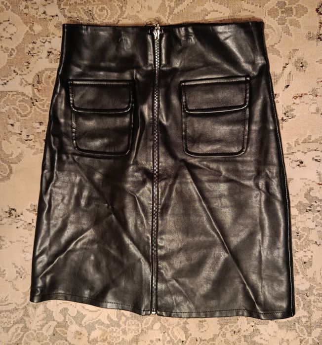 Продам кожаную юбку р 42