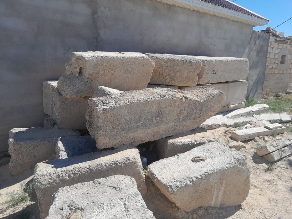 Бетонный блок бу