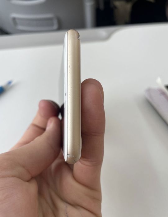 Продам iPhone 7 С ТОРГОМ