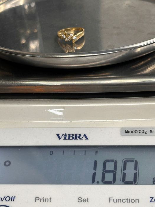 ТОП ОФЕРТА! Златен пръстен 14К 1.80 гр. – Darg Group