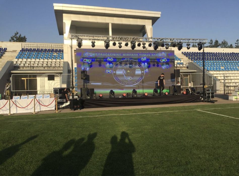 Led экран  монитор