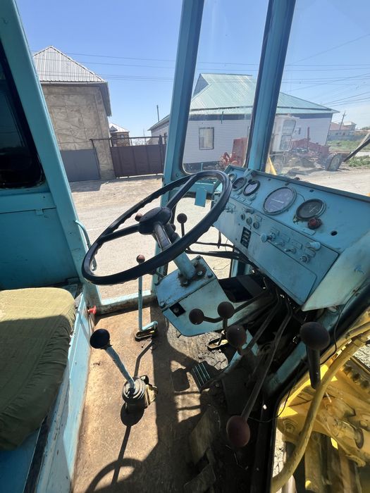 Продам автогрейдер