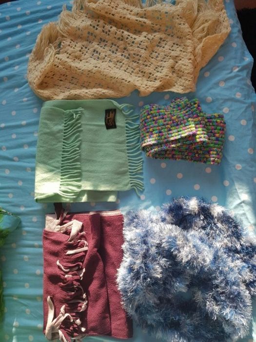 10 lei, orice caciula fox,manusi ski, fular, esarfa,