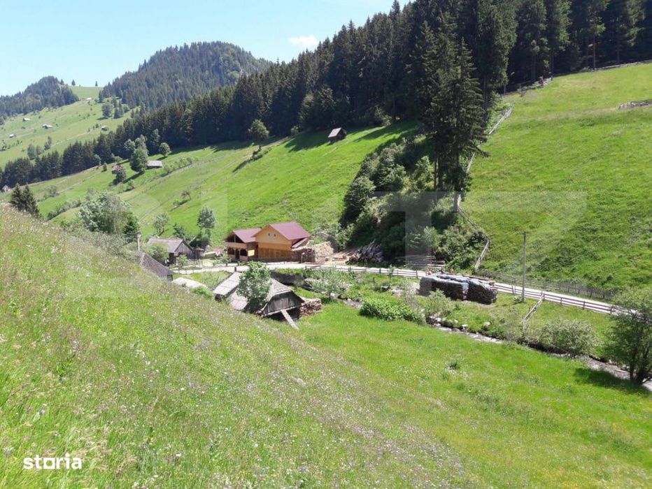 Teren si casa de vanzare in Moieciu de Sus, Brasov – teren 4.890 mp