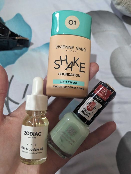 косметика и аксессуары