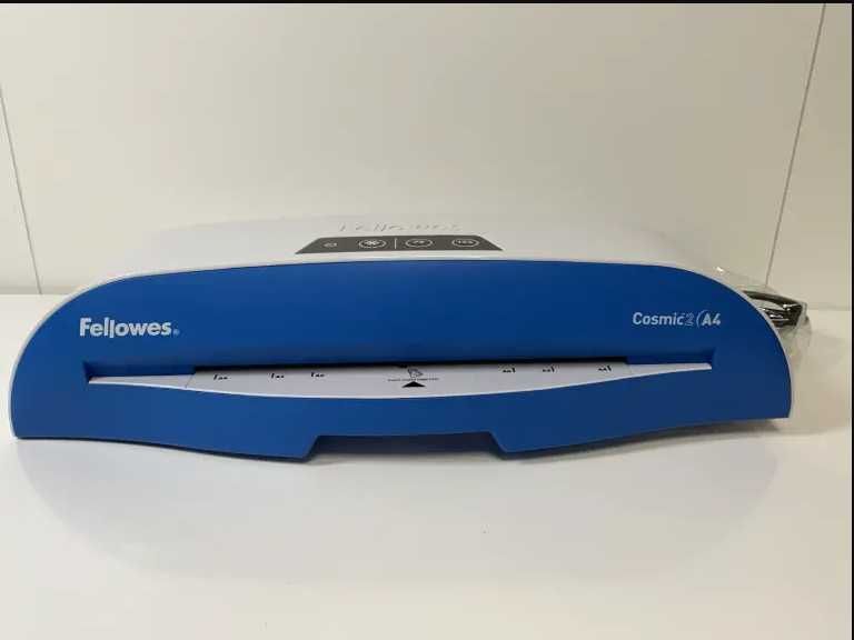Laminator performant Fellowes Cosmic 2, lichidare stoc, super oferta!