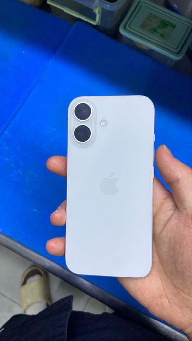 Айфон 16 белый все в оригинале