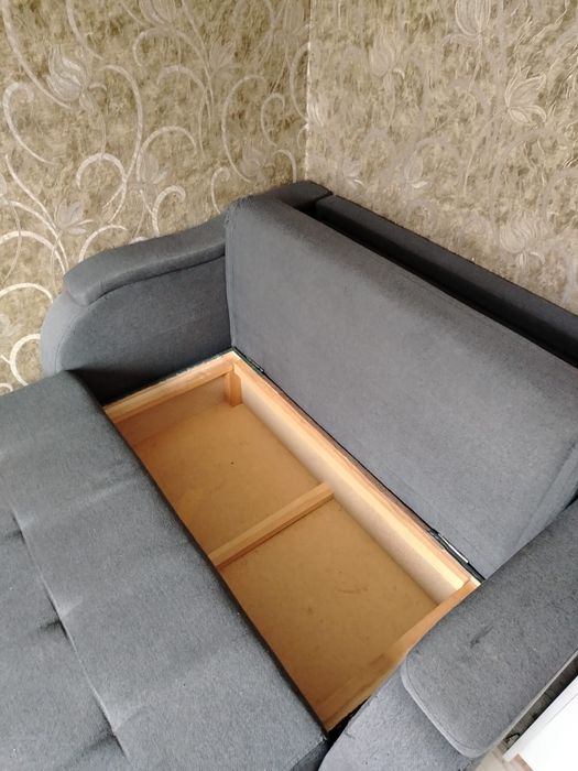 СРОЧНО продам подростковый диван