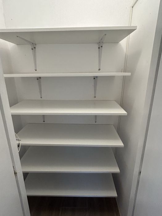 Inchiriez ap 2 camere zona Medicina