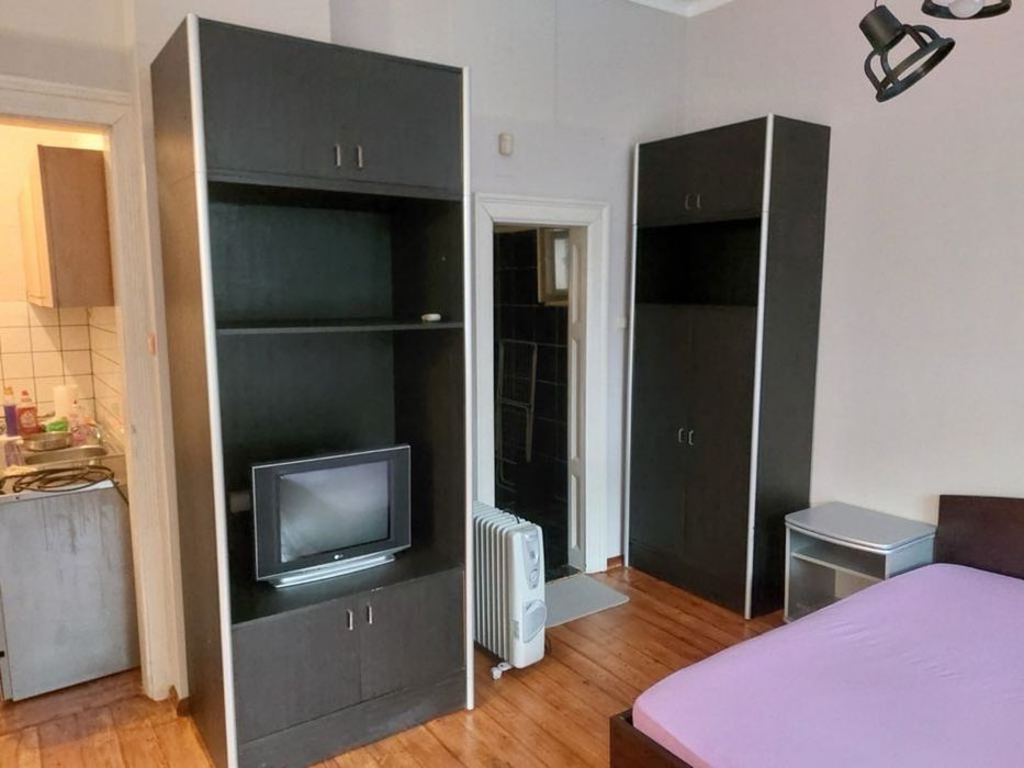 Дава се под наем Едностаен апартамент в София, Център - 60 кв.м за 433.5 € - Снимка #8