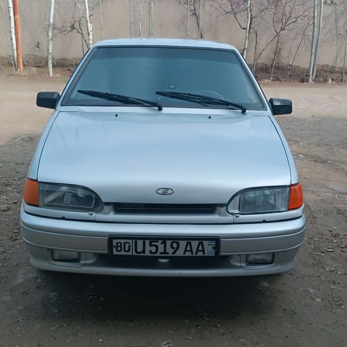 Lada 2115 sedan sotiladi