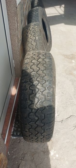 Гуми  за джип /бус 225/75/16