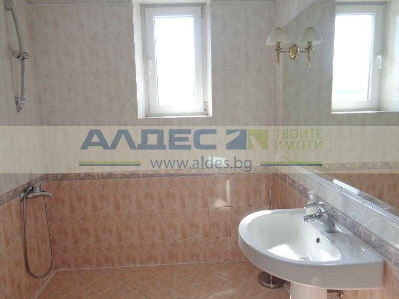Дава се под наем Офис в София, Център - 215 кв.м за 1396.38 € - Снимка #12