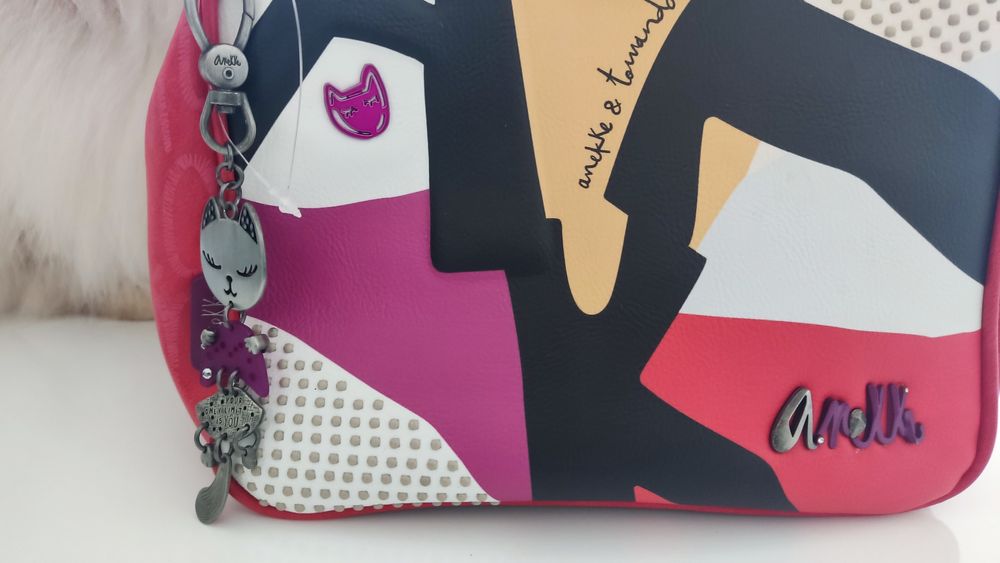 Елегантна чанта Anekke