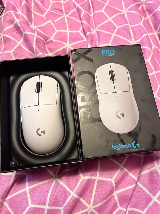 Mouse Logitech Pro Superlight - white
