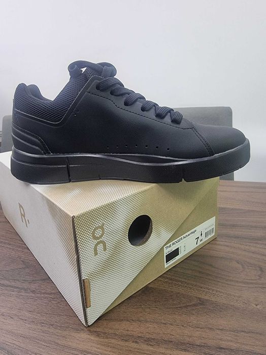 Обувь спортивная